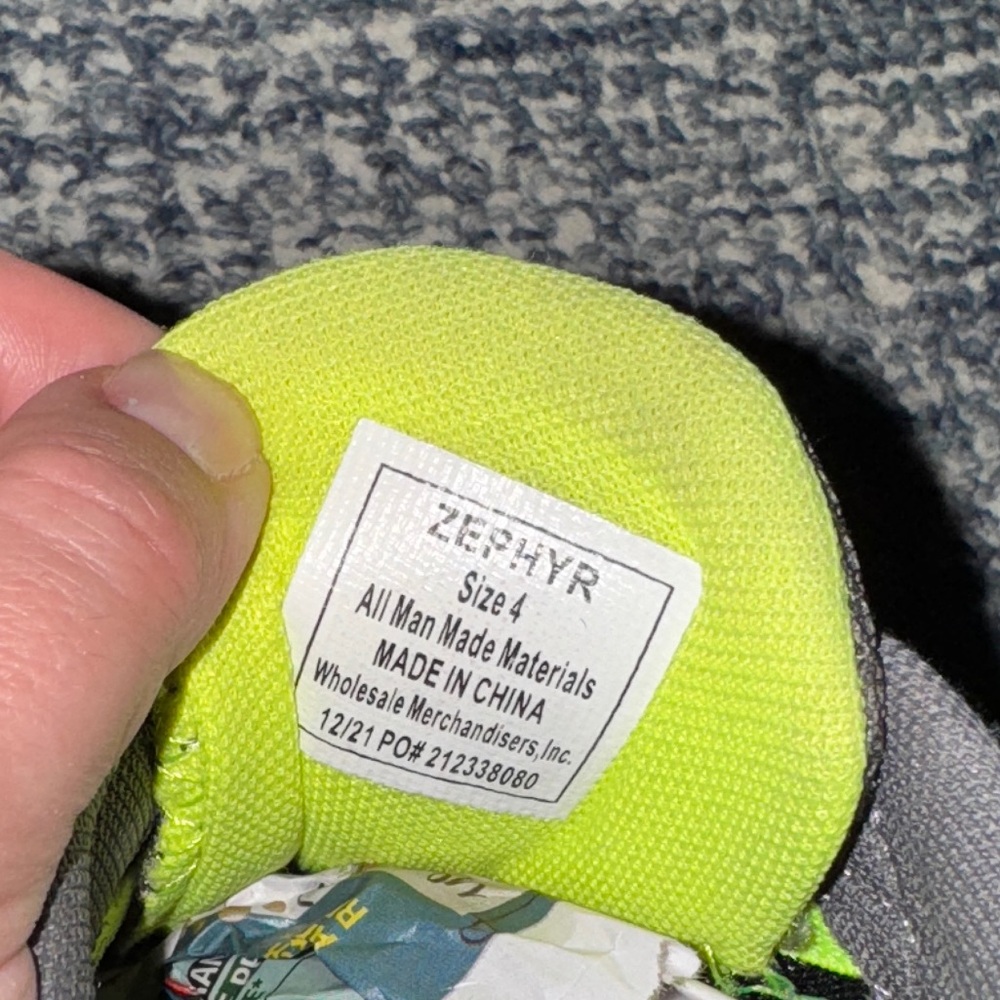 Kids Tennis Sneakers - Lightweight Athletic Running Shoes (Boys/Girls) - Picture 3 of 5
